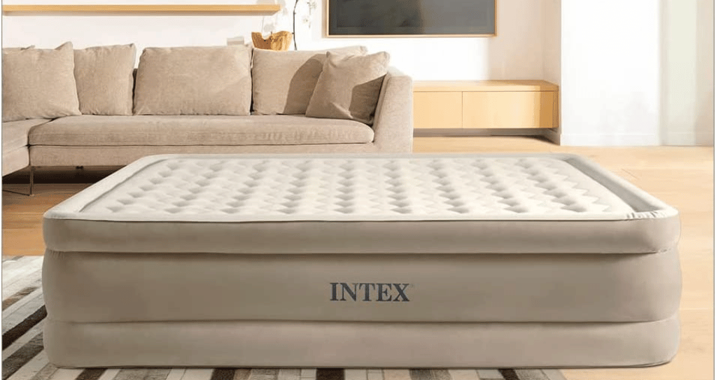 Le lit gonflable Intex Ultra Plush pour 2 personnes