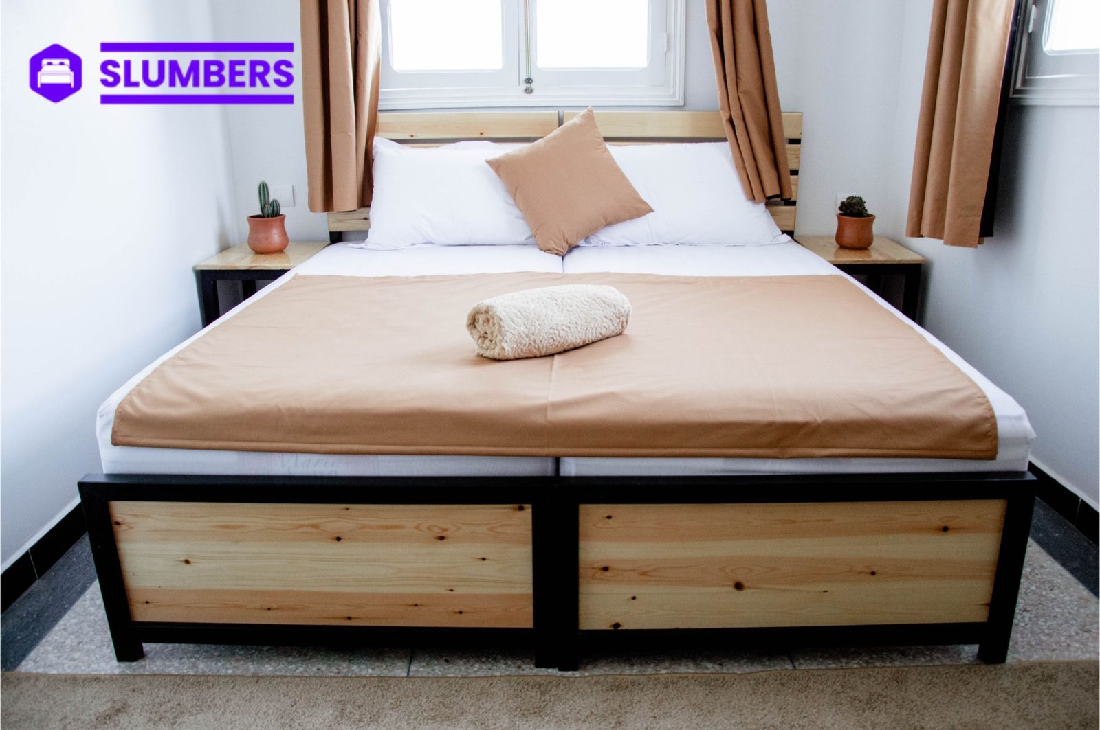 Photo d'un lit en bois qui grince